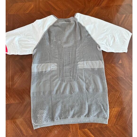 Compressport On/Off Ventilation Athletic Shirt Gray White Size Small XS - Picture 11 of 15